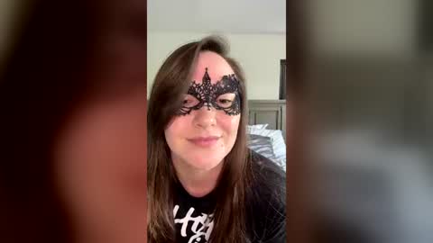 Snapshot of lunahluxx chatting on 2, 7, 2026 lunahluxx online show from 2, 7, 2026