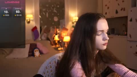 Snapshot of lunaice__ chatting on 15, 12, 2025 Luna online show from 15, 12, 2025