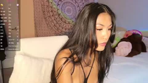 luna dela cruz online show from 25, 11, 2025