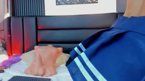 Snapshot of lunalenox chatting on 28, 11, 2025 Luna Lenox online show from 28, 11, 2025