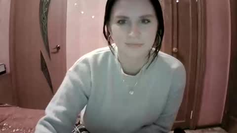 lunamystique_ online show from 29, 1, 2025