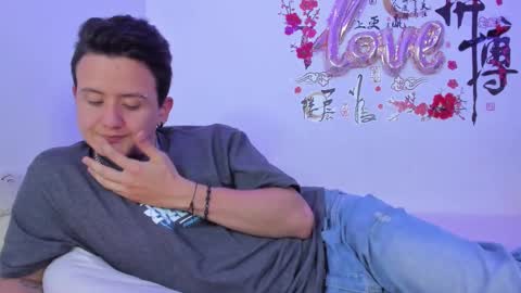 Snapshot of lunandrew chatting on 9, 3, 2025 Luna Mendez Andrew Cemar online show from 9, 3, 2025