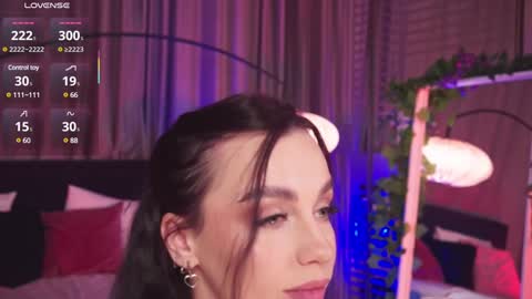 Luna  next streams Mon Fri Sat Sun 8pm-5am gmt0 online show from 8, 2, 2025