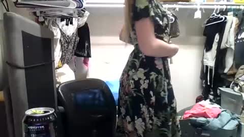 Snapshot of lunapixie2020 chatting on 4, 2, 2025 lunapixie2020 online show from 4, 2, 2025