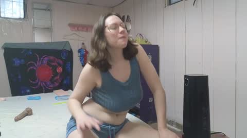 lunaquinn45 online show from 31, 1, 2025