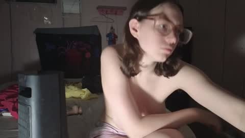 lunaquinn45 online show from 5, 2, 2025