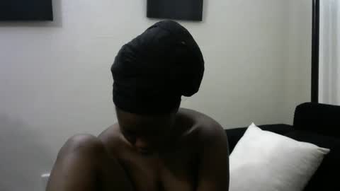 Snapshot of lunar_chocolate000 chatting on 7, 5, 2026 Smiley online show from 7, 5, 2026