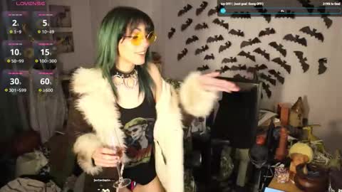 ..LunaSparkles. online show from 16, 3, 2026