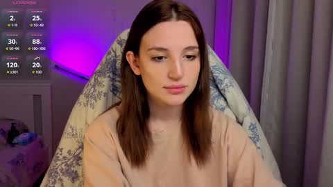 Snapshot of lunatale chatting on 21, 10, 2025 Kate online show from 21, 10, 2025