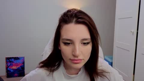 Snapshot of lunatale chatting on 27, 11, 2025 Kate online show from 27, 11, 2025