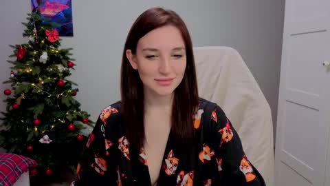 Snapshot of lunatale chatting on 15, 12, 2025 Kate online show from 15, 12, 2025