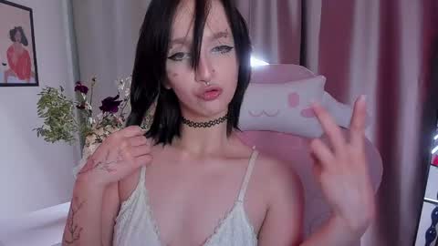 call me a pose striker  online show from 18, 5, 2026