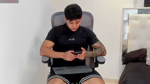 Lunay online show from 13, 1, 2026