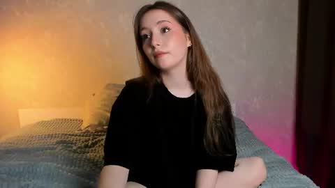 Snapshot of lunbunny chatting on 16, 7, 2026 Sonya online show from 16, 7, 2026