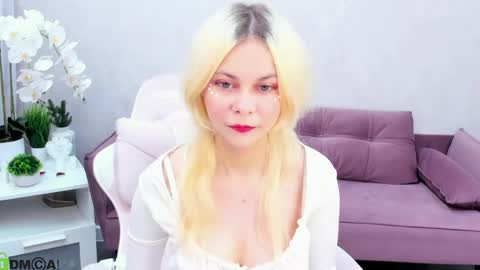 Lune FallenStar online show from 9, 6, 2026