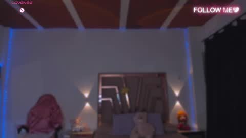 LUNA ROSE online show from 1, 12, 2025