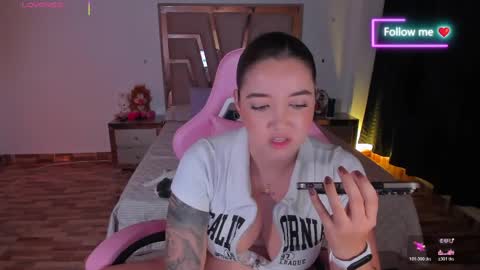 LUNA ROSE online show from 11, 4, 2026