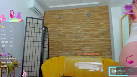 Snapshot of lunna_squirt chatting on 2, 11, 2025 Luna online show from 2, 11, 2025