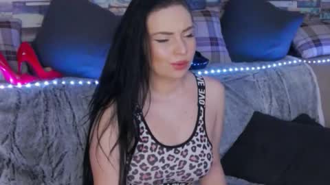 LunnaGray online show from 11, 1, 2026