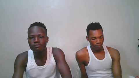 Snapshot of luoislove chatting on 23, 2, 2026 luoislove online show from 23, 2, 2026