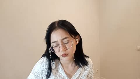 Roxie online show from 15, 4, 2026