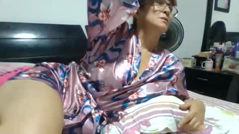 Snapshot of lupitavega_ chatting on 5, 12, 2025 Lupita online show from 5, 12, 2025