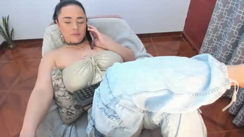 Snapshot of luscious86 chatting on 1, 2, 2025 PAULINA online show from 1, 2, 2025