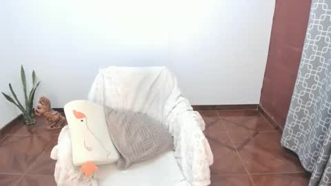 Snapshot of luscious86 chatting on 12, 10, 2025 PAULINA online show from 12, 10, 2025