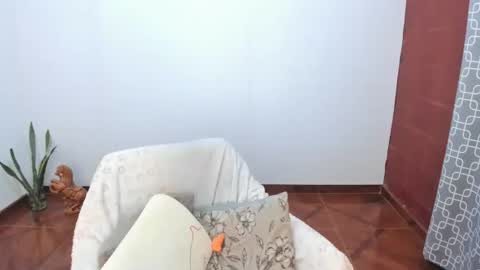 Snapshot of luscious86 chatting on 14, 10, 2025 PAULINA online show from 14, 10, 2025