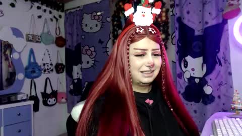 Snapshot of lussyevans_ chatting on 15, 12, 2025 lussyevans_ online show from 15, 12, 2025