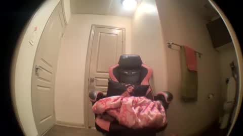 Snapshot of lustforlola chatting on 3, 1, 2025 LOLA online show from 3, 1, 2025