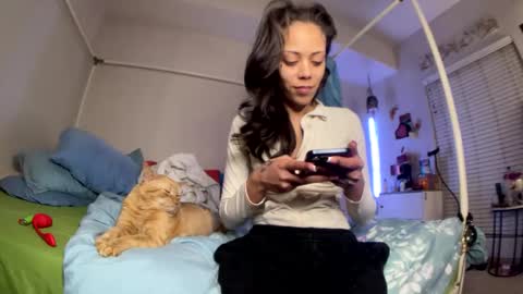 Snapshot of lustforlola chatting on 6, 5, 2026 LOLA online show from 6, 5, 2026