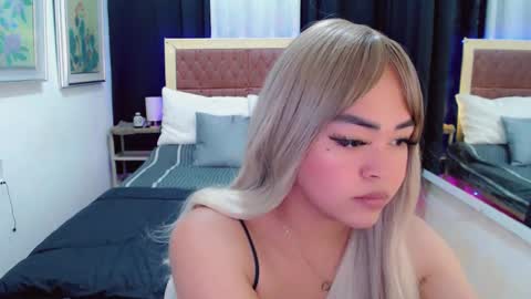 Snapshot of lustfuloffendertrina chatting on 6, 1, 2025 Trina online show from 6, 1, 2025