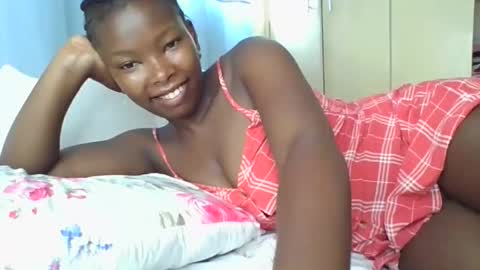 Snapshot of lustrousnerd chatting on 12, 11, 2025 Noreh online show from 12, 11, 2025