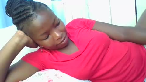 Snapshot of lustrousnerd chatting on 13, 11, 2025 Noreh online show from 13, 11, 2025