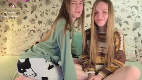 Snapshot of lustyaura chatting on 13, 11, 2025 Aura online show from 13, 11, 2025