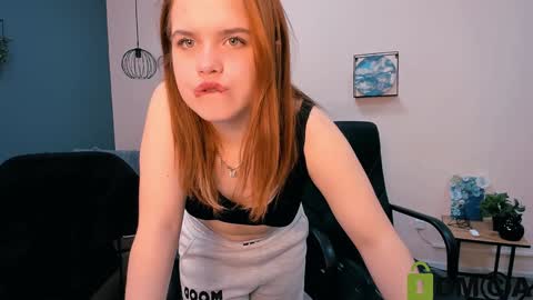 lusy_puff online show from 7, 12, 2024