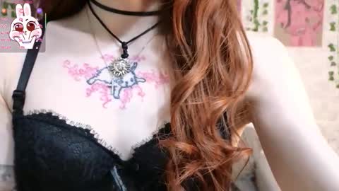 Snapshot of lusypickme chatting on 4, 12, 2025 lusypickme online show from 4, 12, 2025