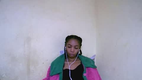 Snapshot of lutchia chatting on 15, 9, 2025 lutchia online show from 15, 9, 2025