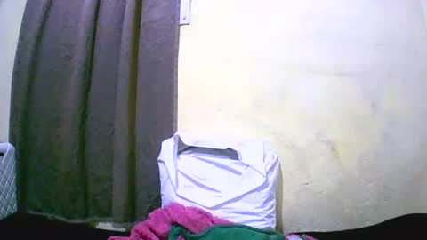 Snapshot of lutchia chatting on 6, 10, 2025 lutchia online show from 6, 10, 2025