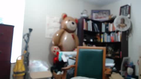 Snapshot of luv2bnakedallthetime chatting on 21, 5, 2026 Tony online show from 21, 5, 2026