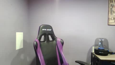 Luv2likslit online show from 12, 9, 2025