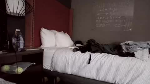Snapshot of luv_missle chatting on 21, 6, 2026 luv_missle online show from 21, 6, 2026