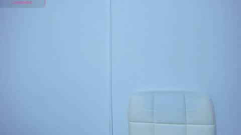 Snapshot of luvely_unique chatting on 9, 10, 2025 Lu. online show from 9, 10, 2025