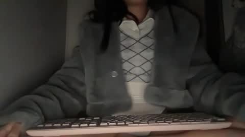 Snapshot of luvie8888 chatting on 16, 1, 2026 Luviee online show from 16, 1, 2026