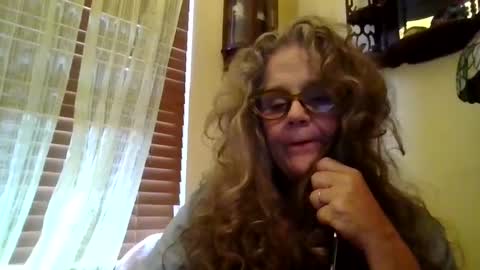 LuvMeDestinee online show from 16, 9, 2025