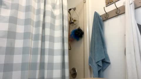 Snapshot of luvtobenude21 chatting on 15, 10, 2025 Joe and Sarah online show from 15, 10, 2025