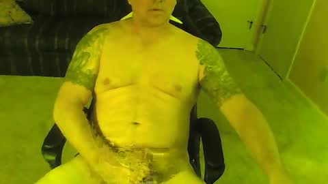 Snapshot of luvtoc2c1975 chatting on 3, 12, 2025 luvtoc2c1975 online show from 3, 12, 2025