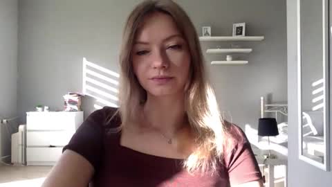 Snapshot of lux_millie chatting on 26, 10, 2025 Millie online show from 26, 10, 2025