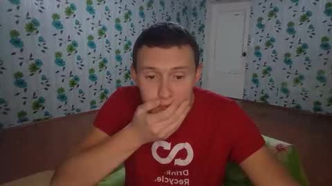 Snapshot of luxeboy_ chatting on 29, 9, 2025 Mike online show from 29, 9, 2025